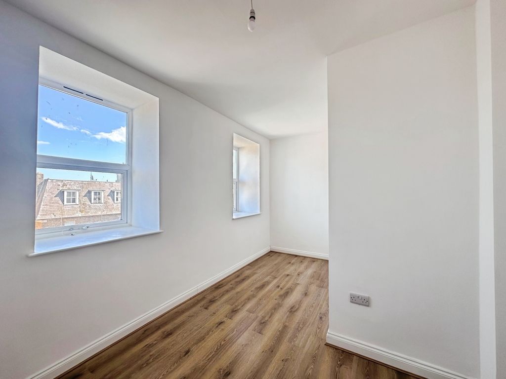 Property photo 3 of 6 Ath 14 Bed 1 Use