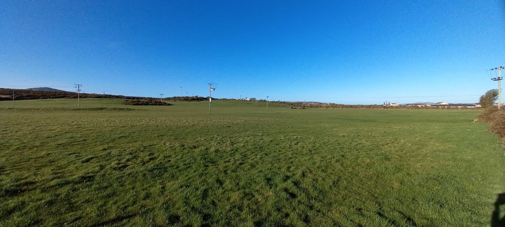 Property photo 3 of 4 Land