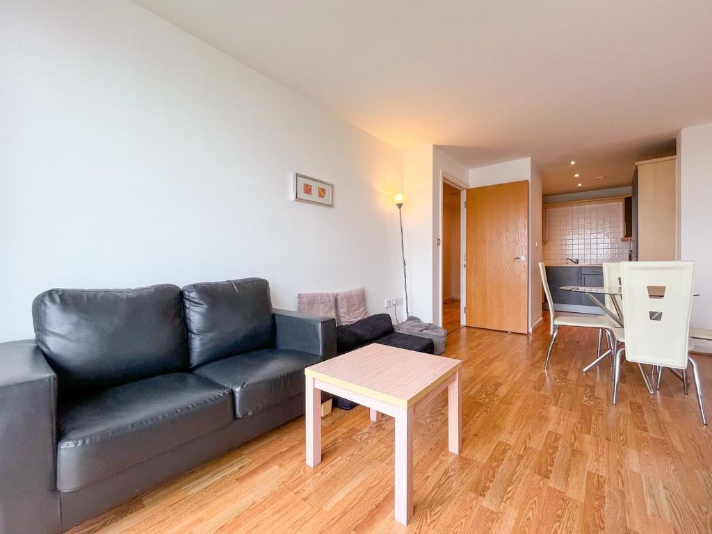 Property photo 2 of 12