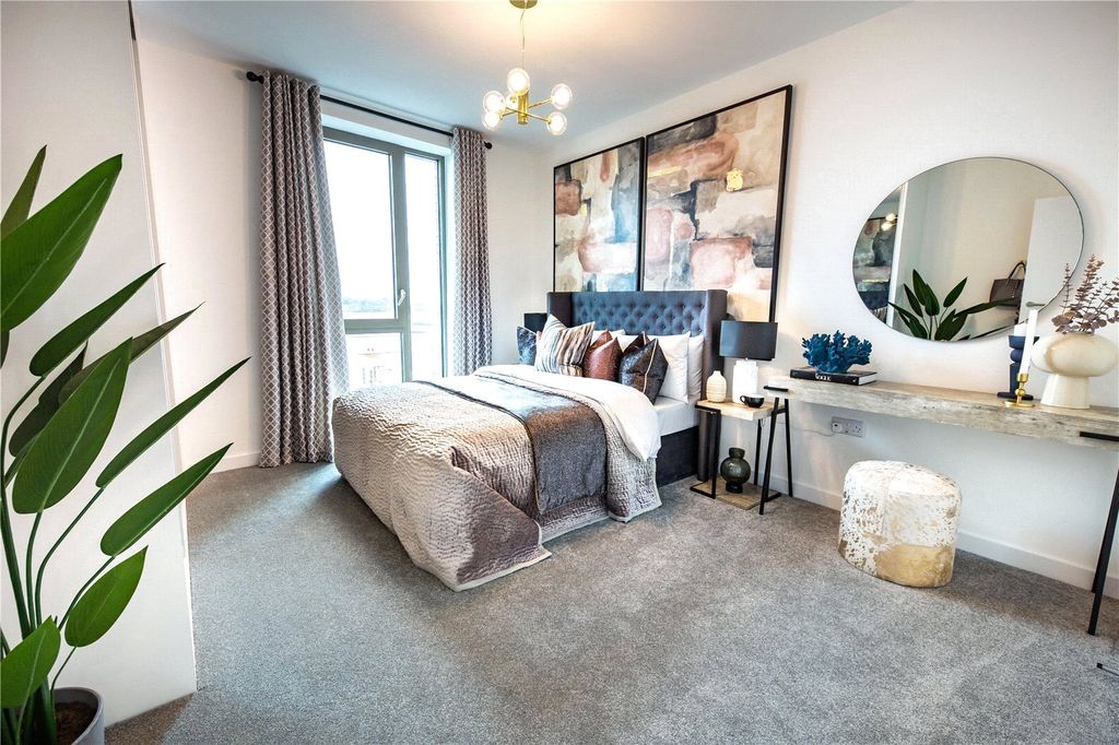 Additional image 4 of 2 bed flat for saleThe Lock, Greenford Quay, Greenford UB6