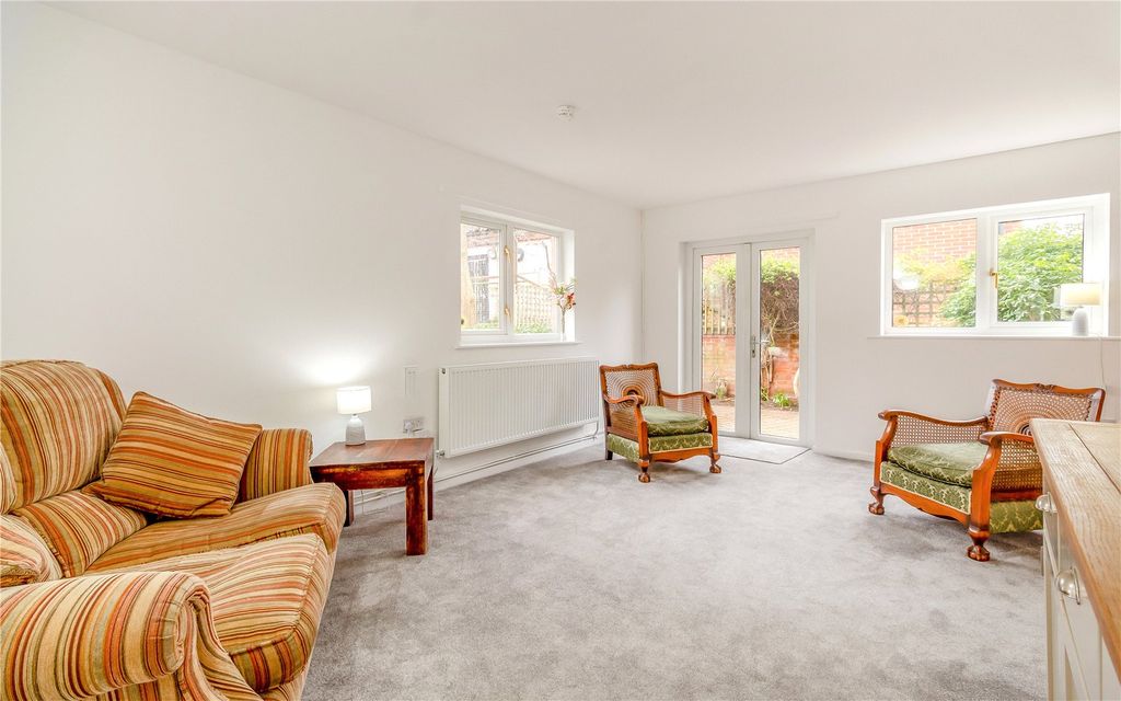 Property photo 2 of 19 Sitting Area