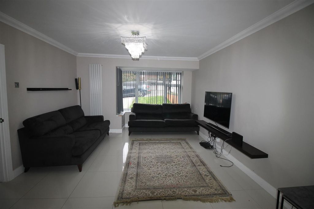 Property photo 3 of 13 Img_9469.Jpg