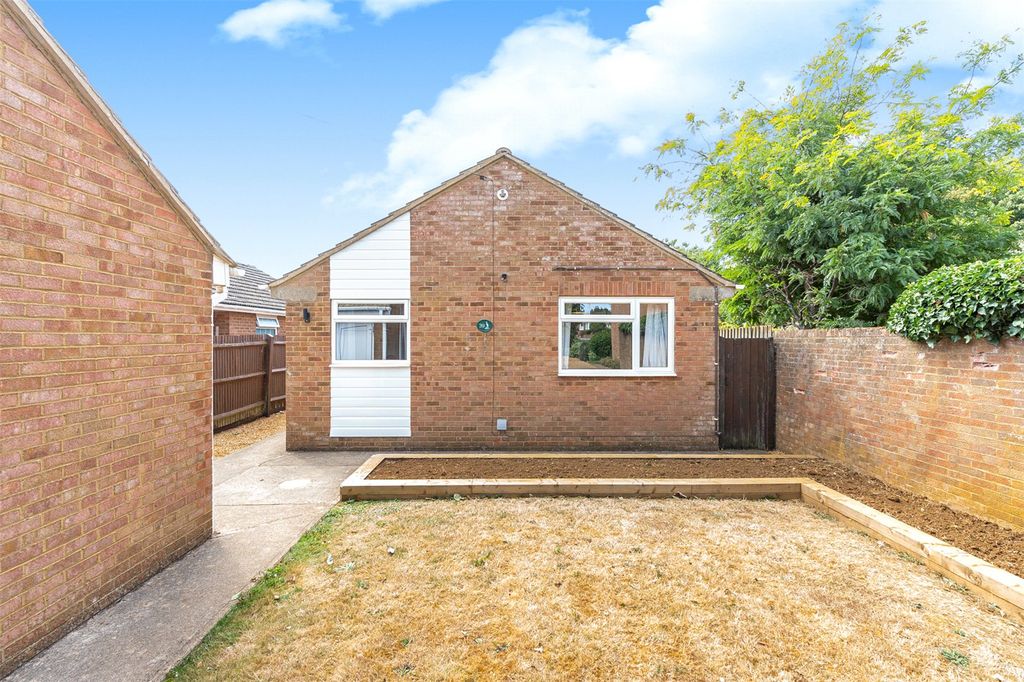 Property photo 1 of 11 Front