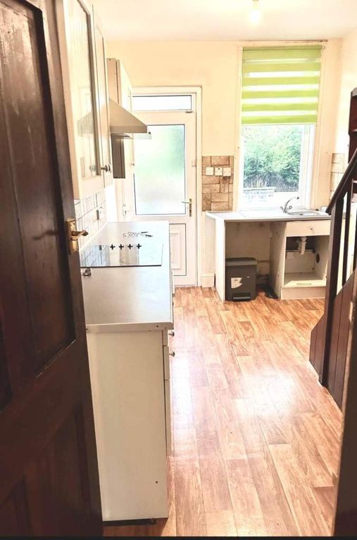 Property photo 2 of 4