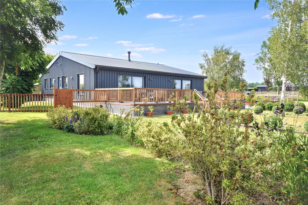 Property photo 2 of 37 Picture No. 39