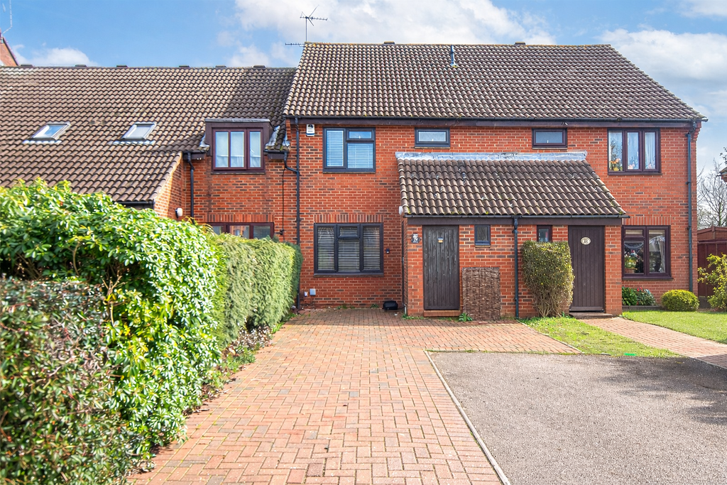 Property photo 1 of 11 Front