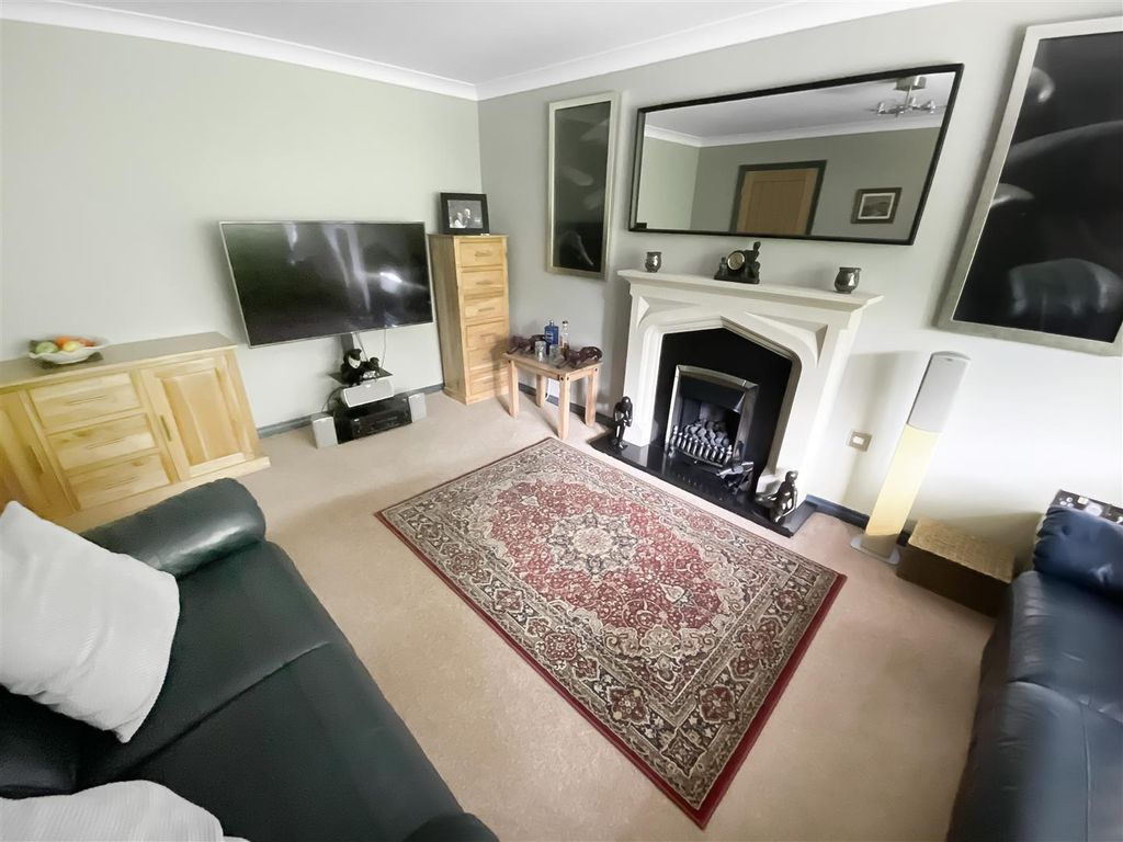 Property photo 3 of 22 Living Room (1).Jpg