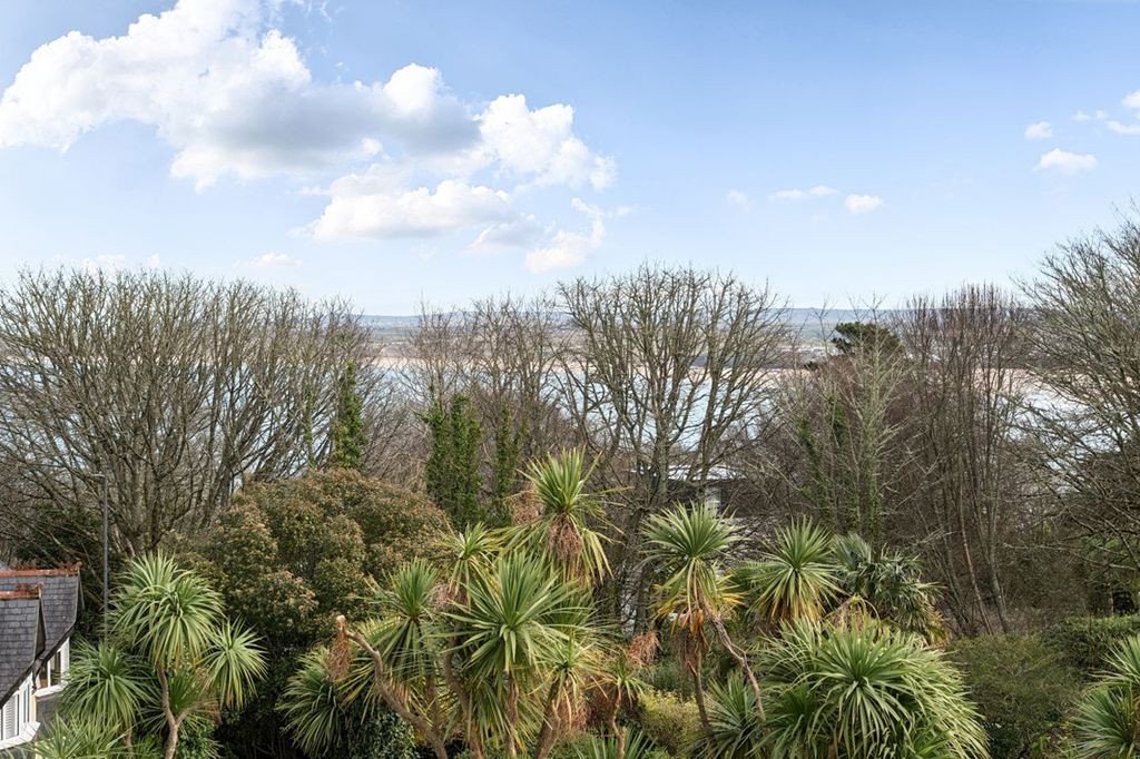 Property photo 3 of 12 Photo 3