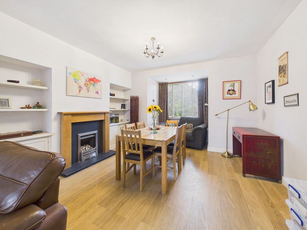 Property photo 3 of 14 Dining Area