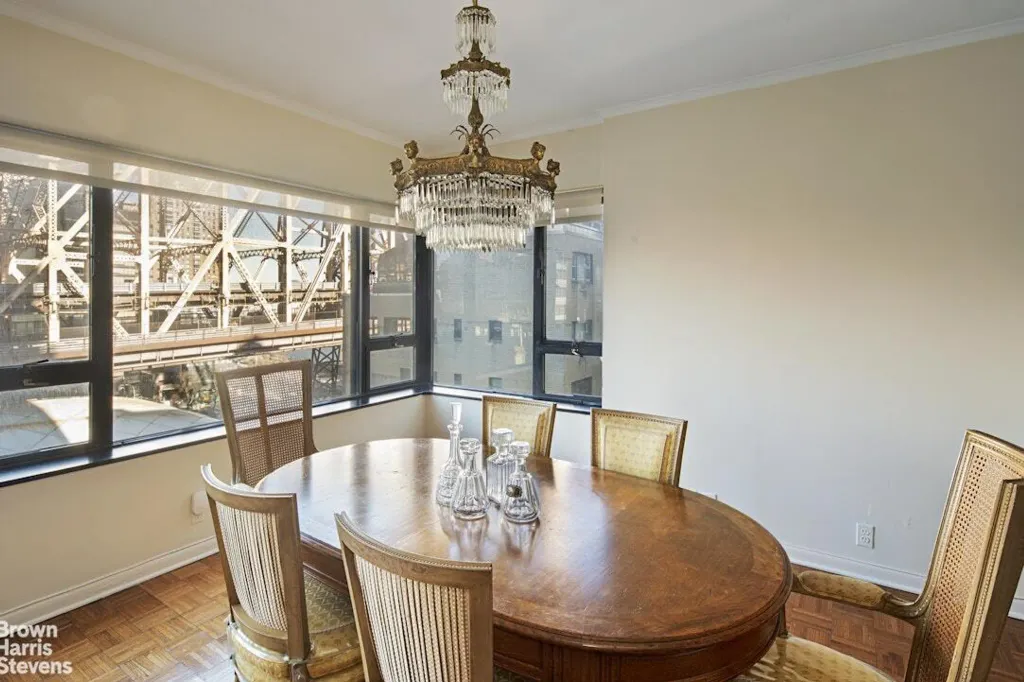 Property photo 3 of 9 <Alttext/>