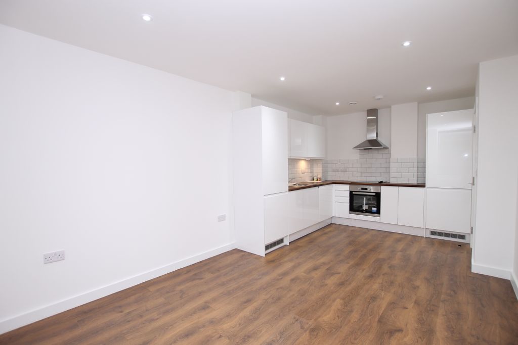 Property photo 3 of 7 Living Room Pic 1