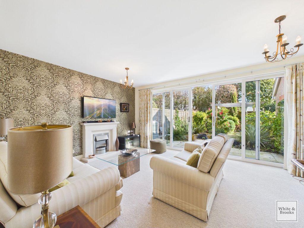 Property photo 2 of 23