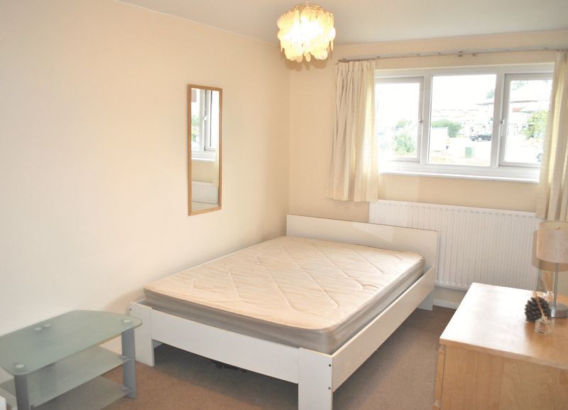 Property photo 2 of 12 Photo 27