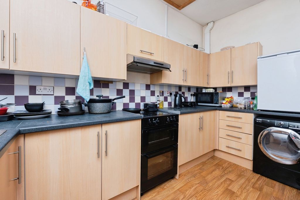Additional image 9 of 4 bed maisonette for saleStaple Hill Road, Bristol BS16