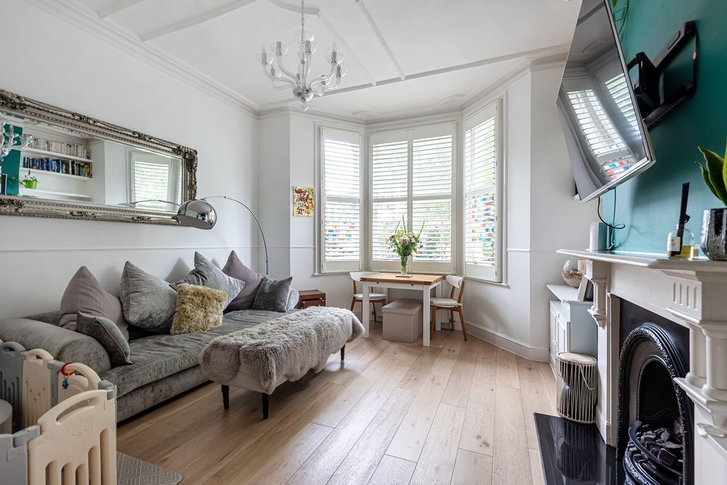 Property photo 1 of 16