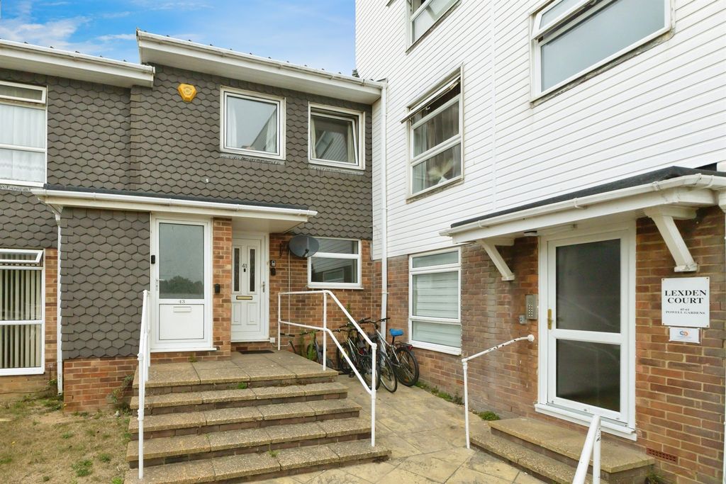 Property photo 2 of 14