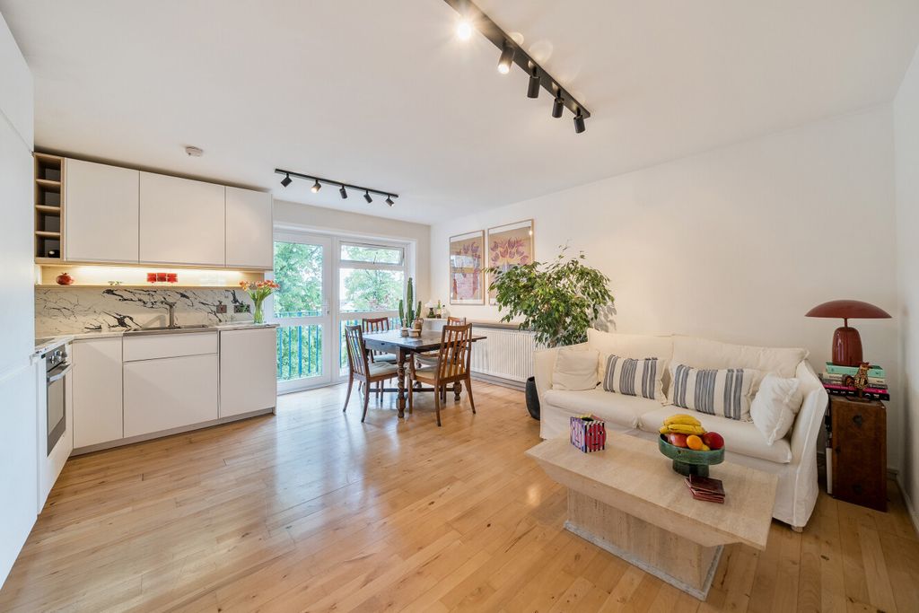 Property photo 1 of 9 1459408-20-6A05B4...