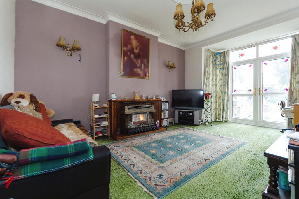 Property photo 2 of 14