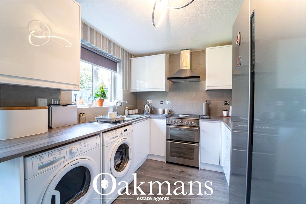 Property photo 3 of 33 Picture No. 14