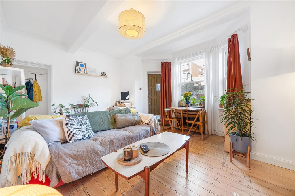 Property photo 2 of 11 Anerley Park-2.Jpg