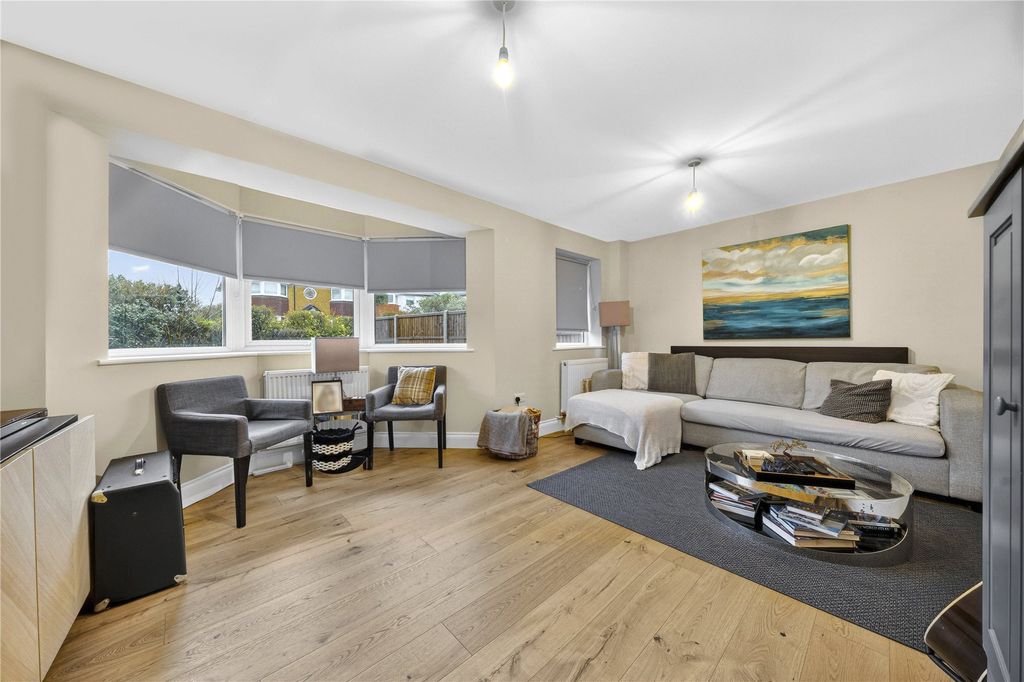 Property photo 3 of 19 Picture No. 09