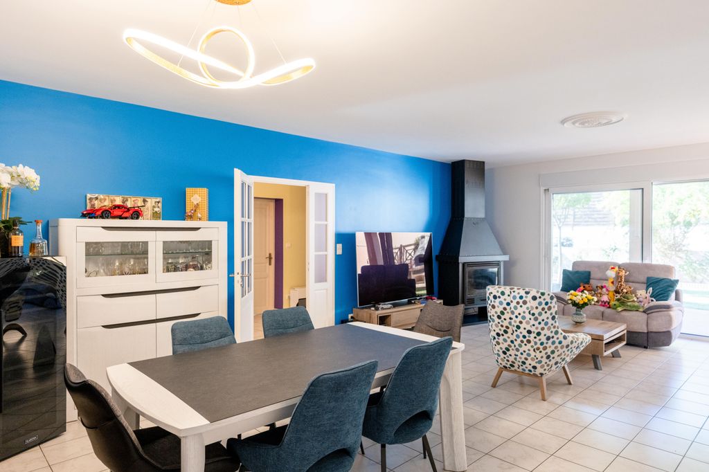 Property photo 1 of 21