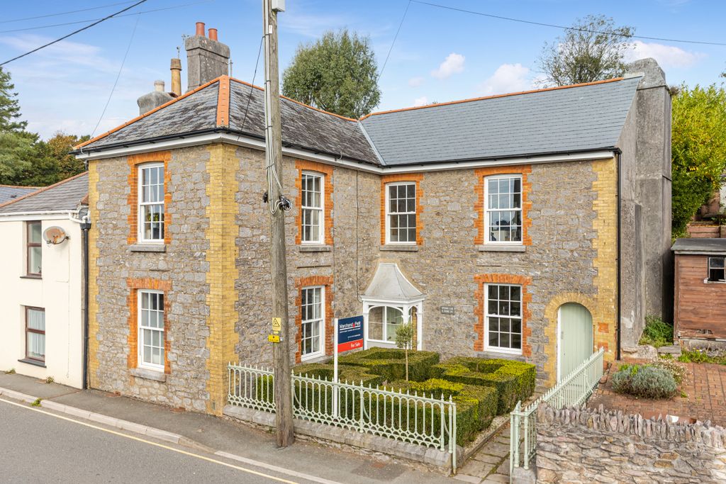 Property photo 1 of 19 A11 - 9 Fore Street, Stone Lee, Yealmpton Revisit - 251001