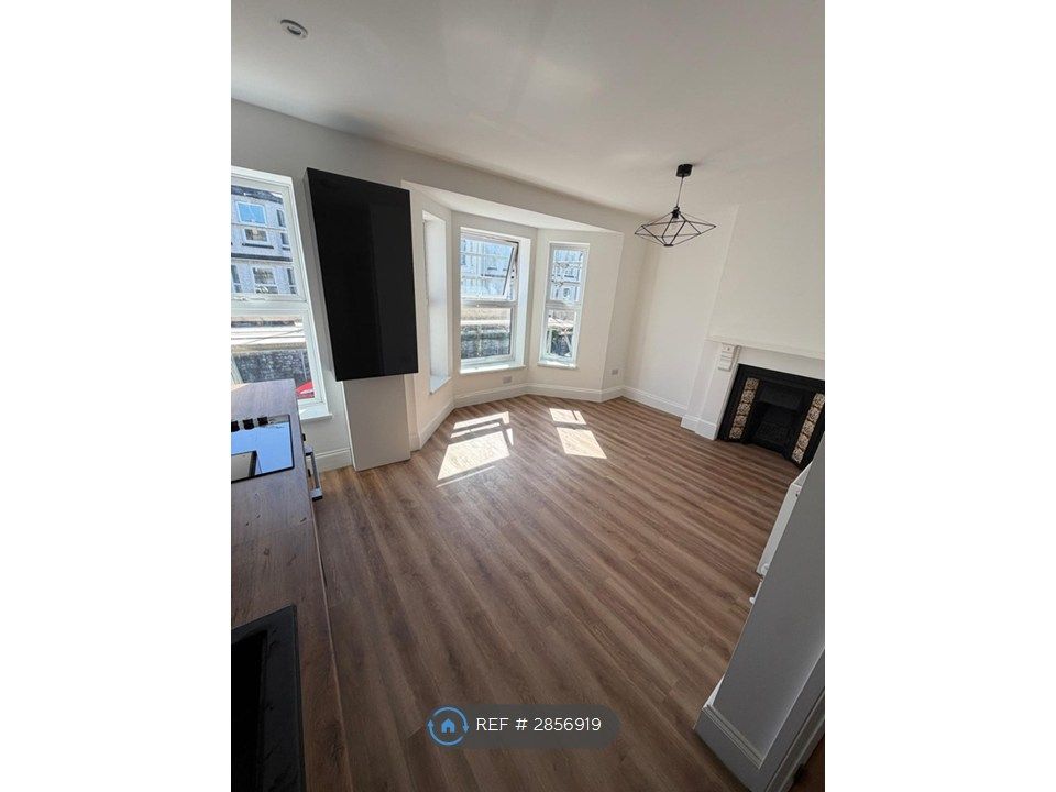 Property photo 1 of 6 Open Plan Living/Diner