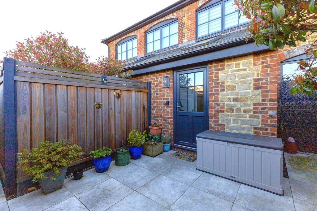 Property photo 2 of 13 Picture No. 19