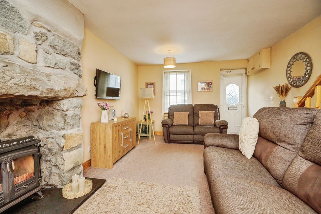 Property photo 3 of 20 Pbox-Img.Jpg