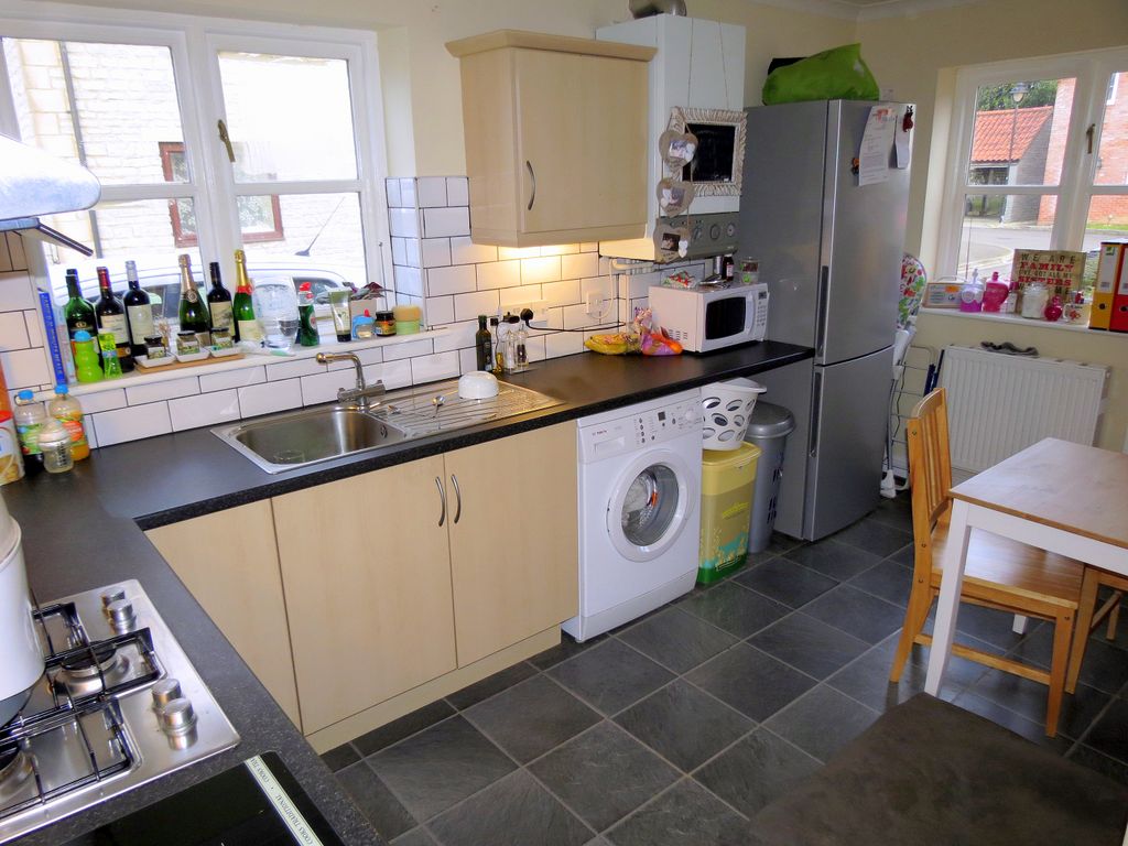 Property photo 3 of 11