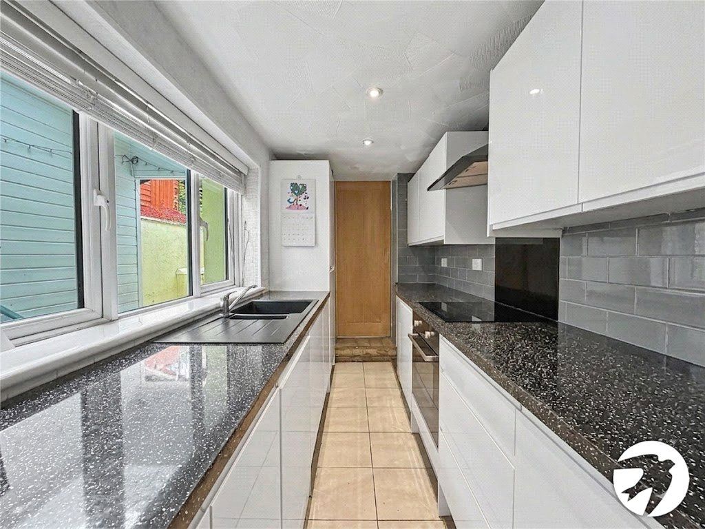 Property photo 2 of 13 Kitchen