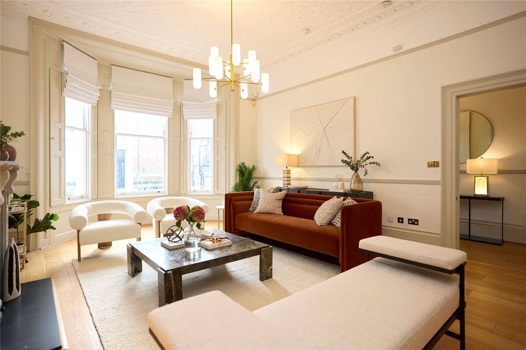 Property photo 1 of 18 Reception Room