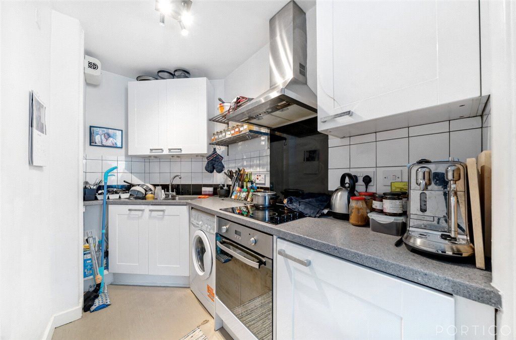 Property photo 3 of 11 Picture No. 10
