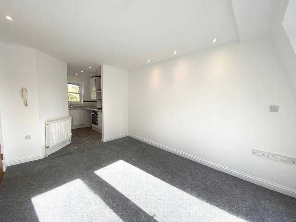 Property photo 3 of 12 12
