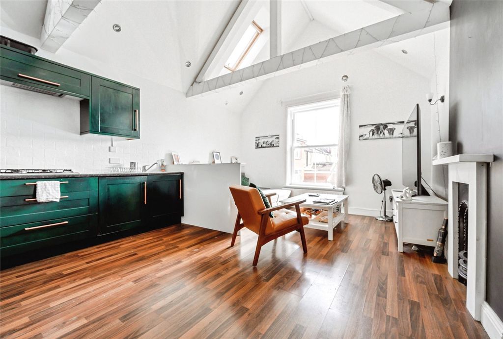 Property photo 2 of 20 Picture No. 07