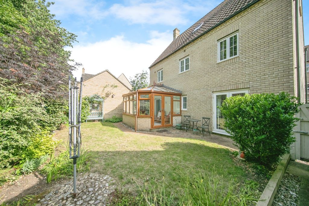 Property photo 3 of 17