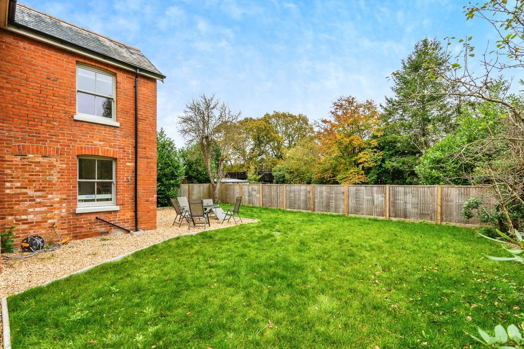Property photo 3 of 17 Photography