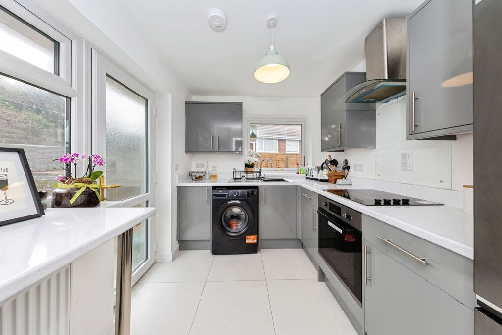Property photo 1 of 21 Pbox-Img.Jpg
