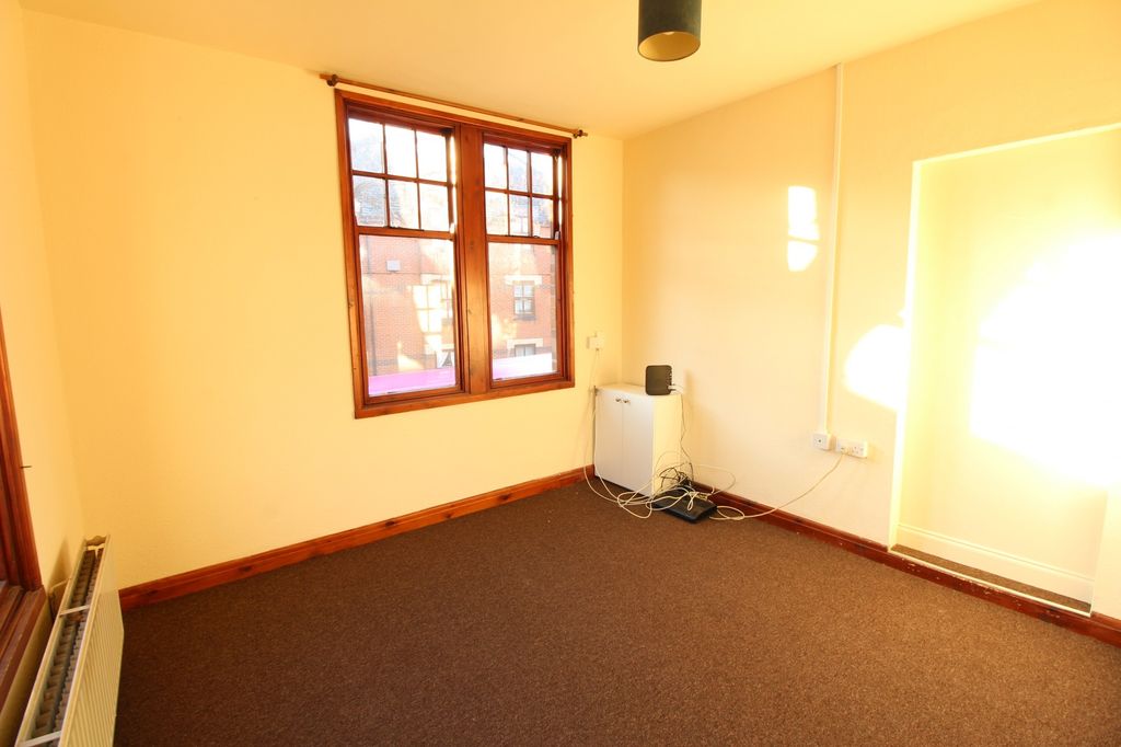 Property photo 3 of 5