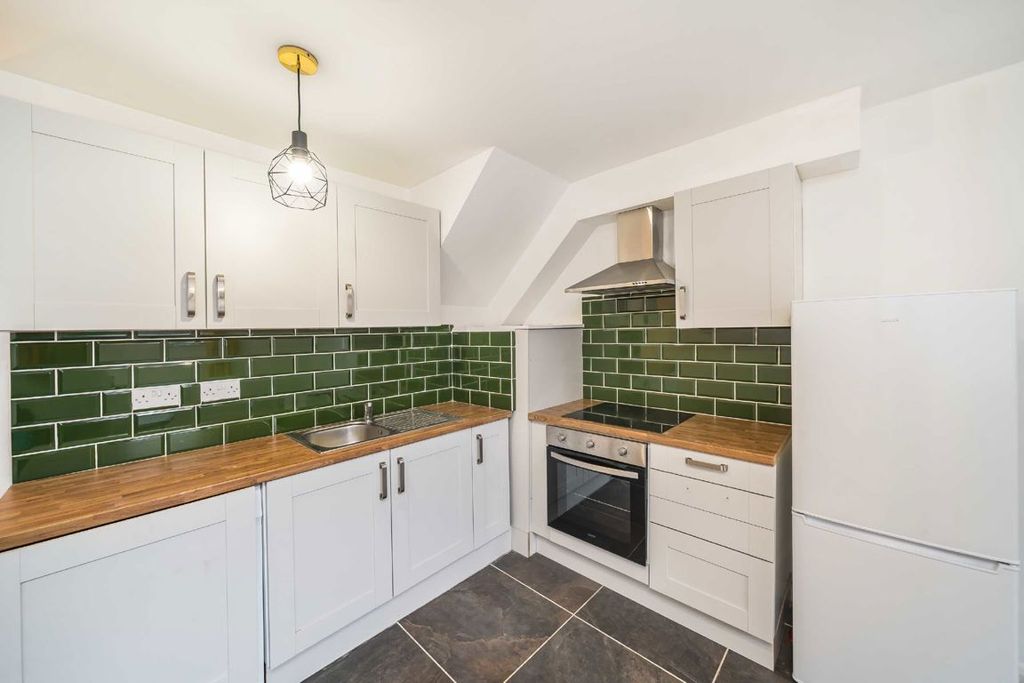 Property photo 3 of 3