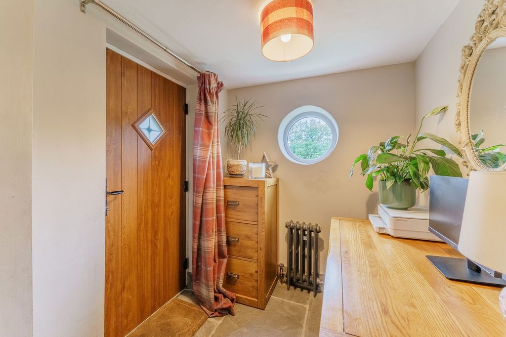 Property photo 2 of 44