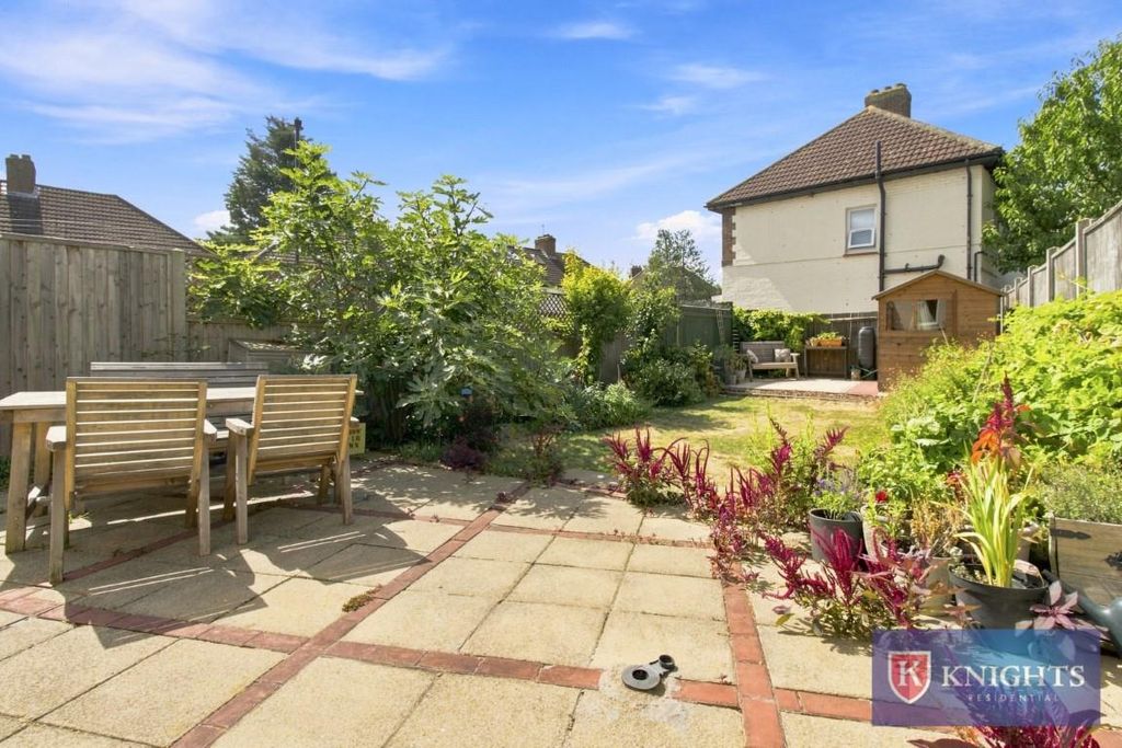 Property photo 1 of 25