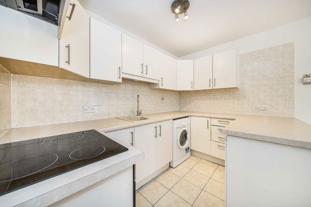 Property photo 3 of 7