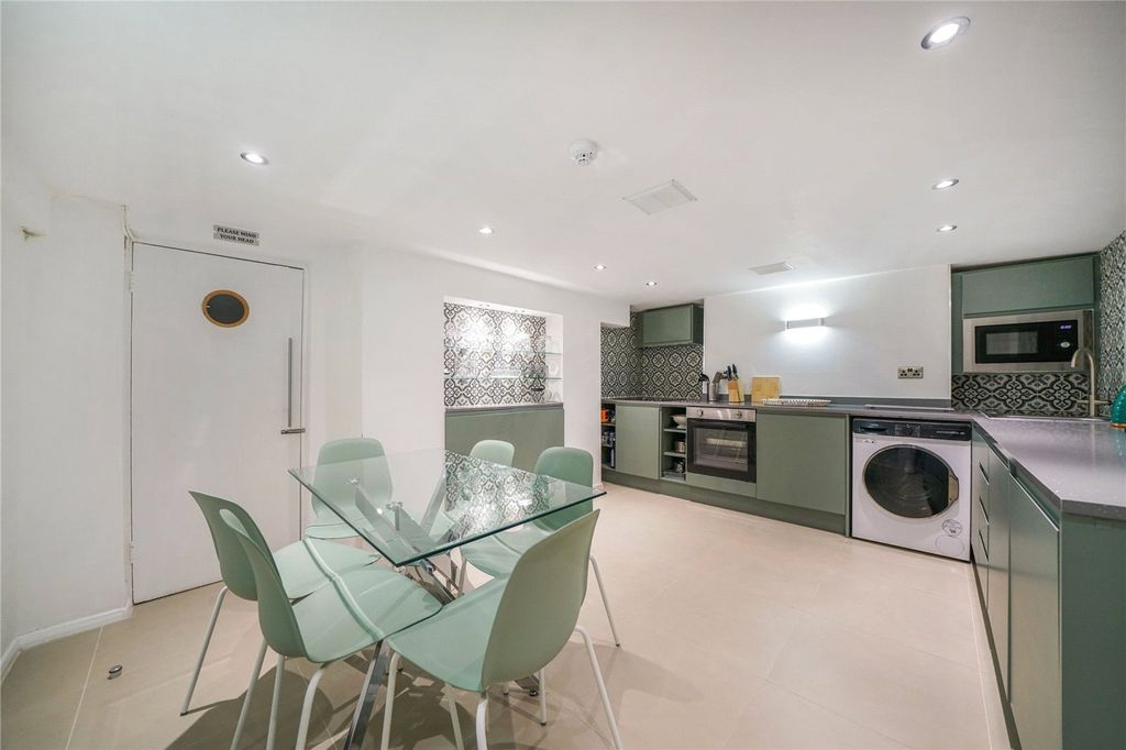 Property photo 2 of 15 Picture No. 07