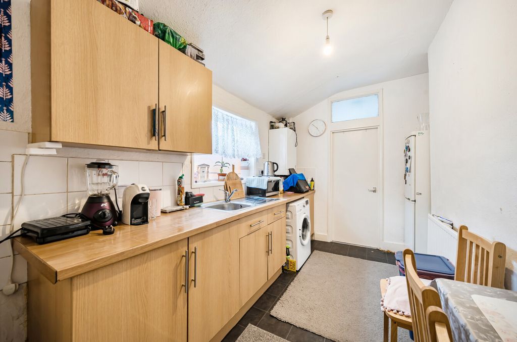 Property photo 2 of 12 1363058-4-68E6Dff...