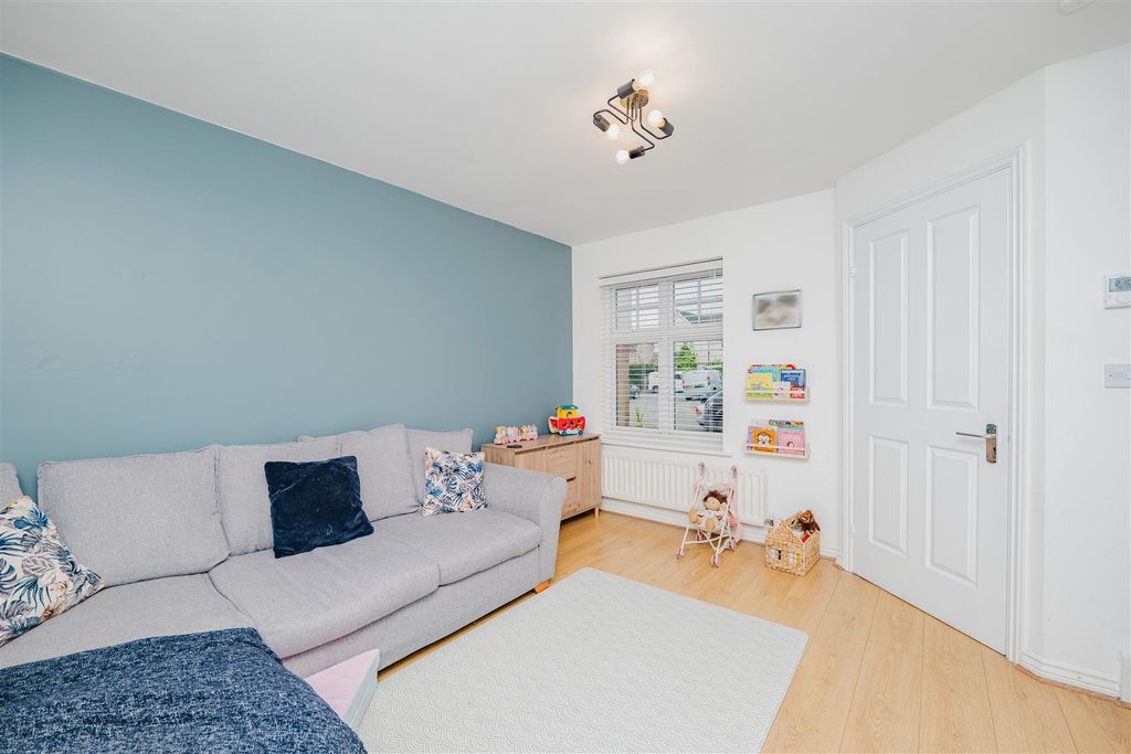 Property photo 3 of 21 P1412973.Jpg