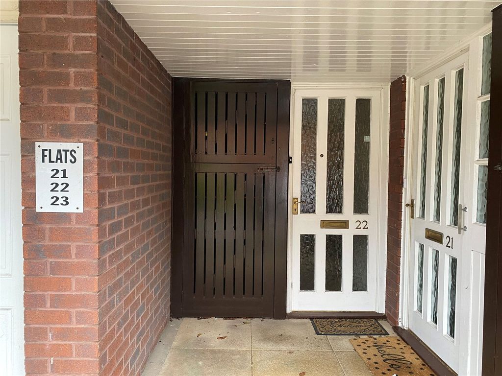 Property photo 2 of 11 External