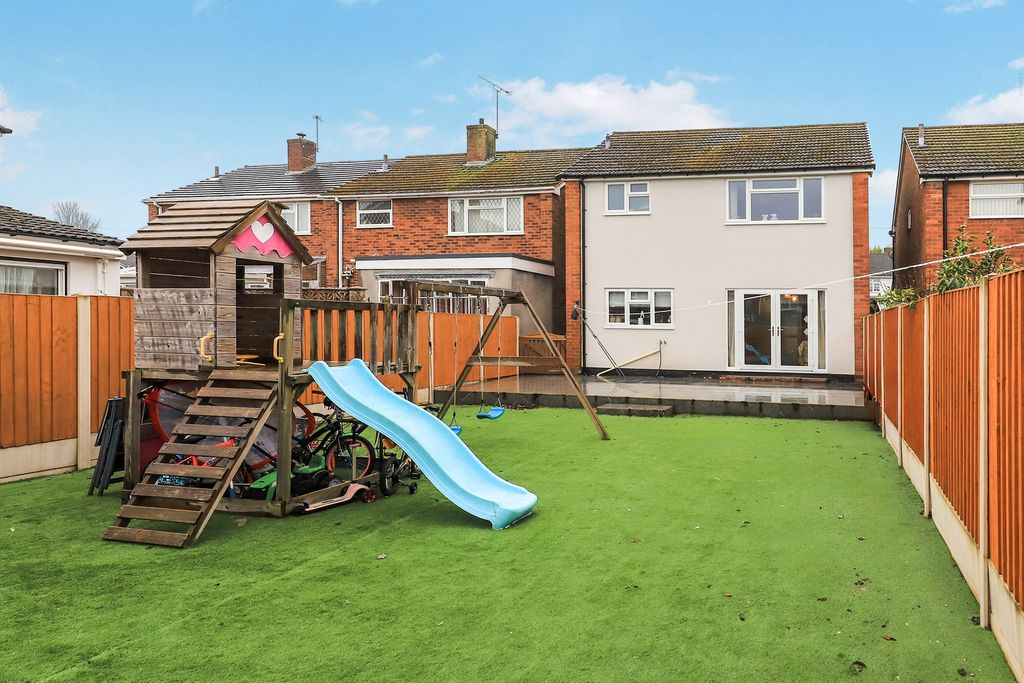 Property photo 2 of 16