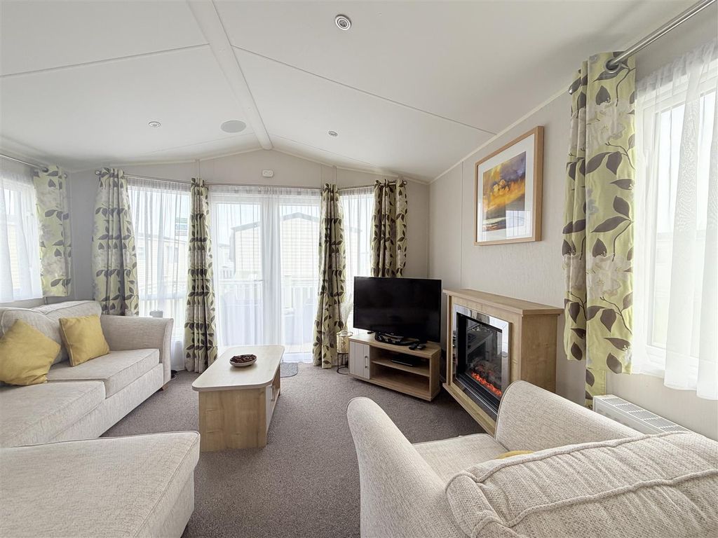 Property photo 2 of 18 Image00111.Jpeg